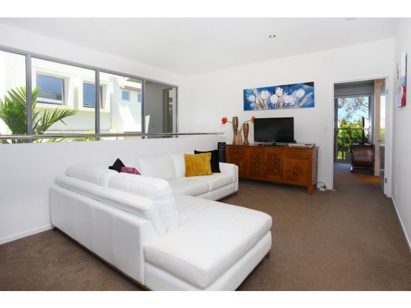 5023A Riverwood Grove, Benowa QLD 4217