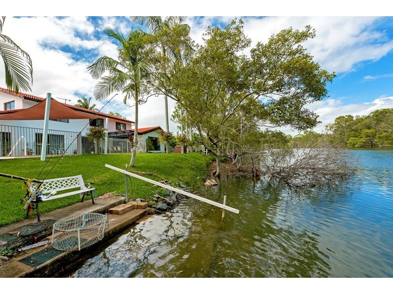 18 Westari Court, Currumbin Waters QLD 4223