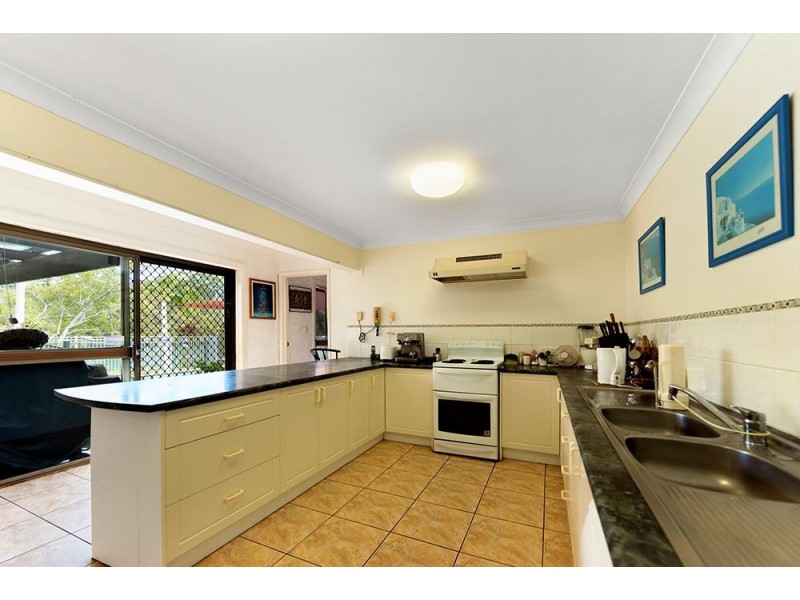 18 Westari Court, Currumbin Waters QLD 4223