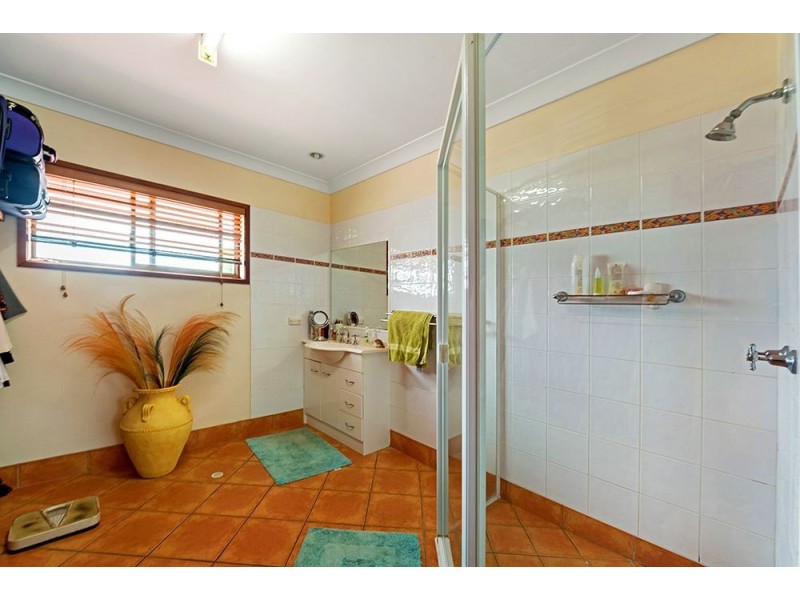 18 Westari Court, Currumbin Waters QLD 4223