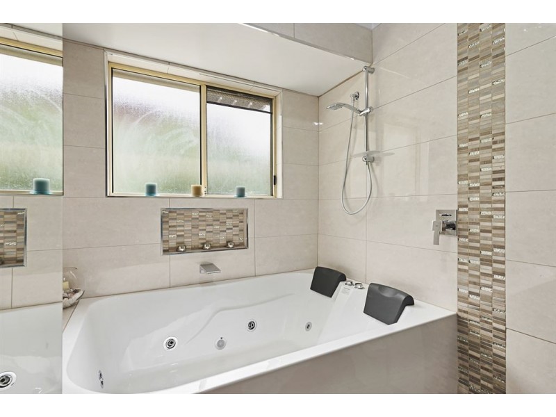 6 Alcott Court, Parkwood QLD 4214