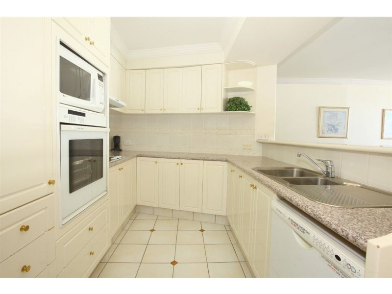 1909/90 Surf Parade, Broadbeach QLD 4218