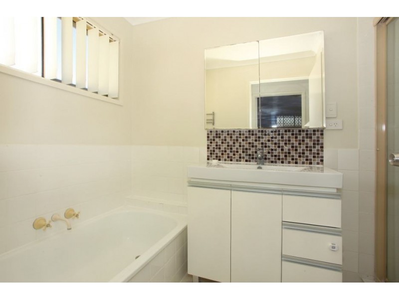 1/21 Hollywood Place, Oxenford QLD 4210