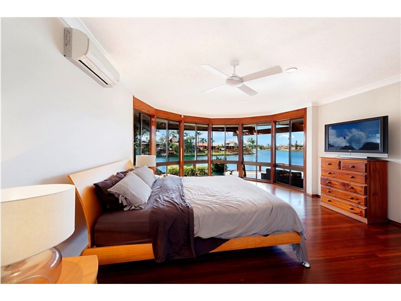 13 Deloraine Court, Mermaid Waters QLD 4218