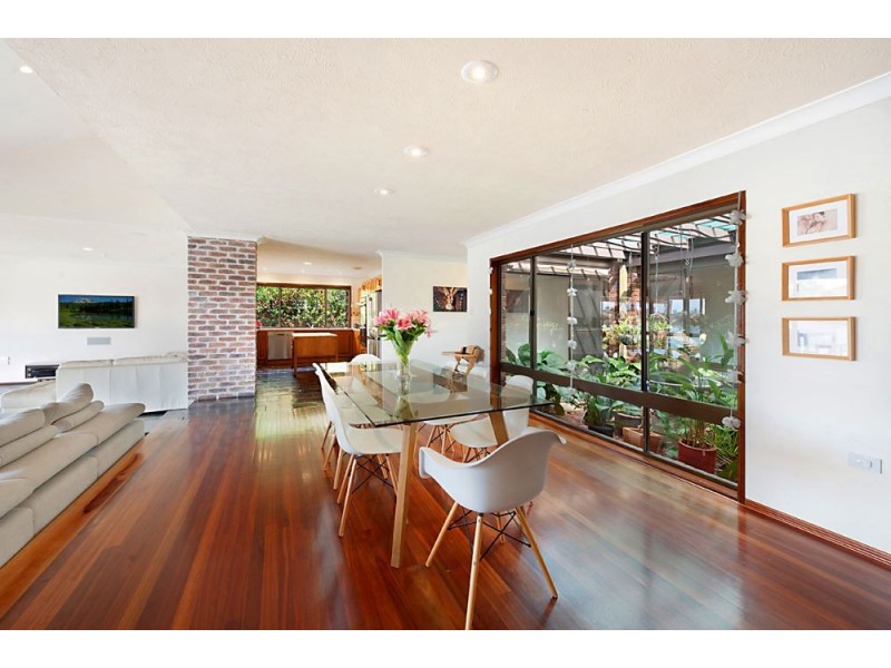 13 Deloraine Court, Mermaid Waters QLD 4218