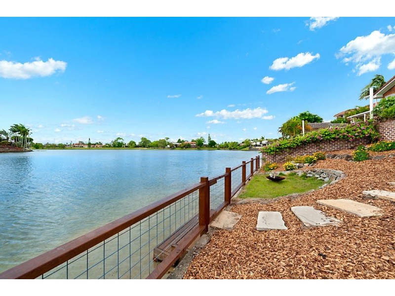 13 Deloraine Court, Mermaid Waters QLD 4218