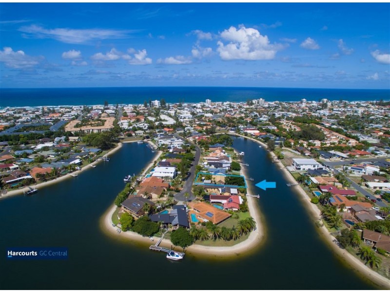 24 Kurrawa Avenue, Mermaid Waters QLD 4218
