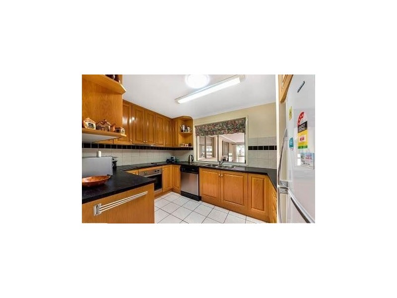 17 Tekapo Street, Broadbeach Waters QLD 4218