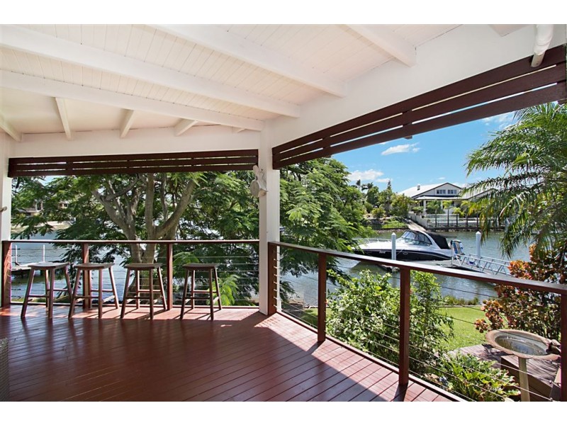 8 Aran Court, Sorrento QLD 4217