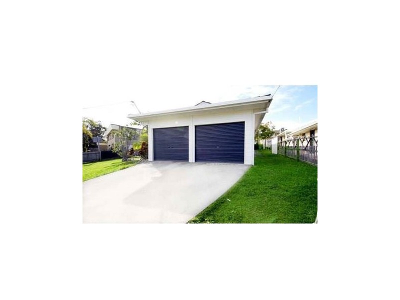 2/8 Melrose Place, Southport QLD 4215