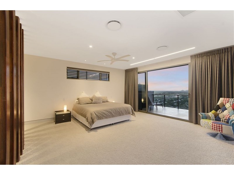 53 Yarrawonga Drive, Castle Hill QLD 4810