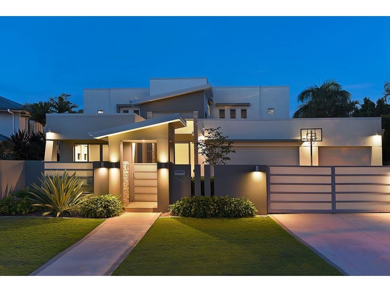 112 Edinburgh Road, Benowa Waters QLD 4217