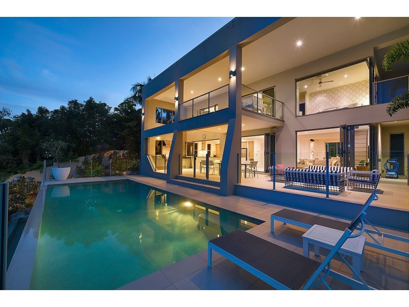 112 Edinburgh Road, Benowa Waters QLD 4217