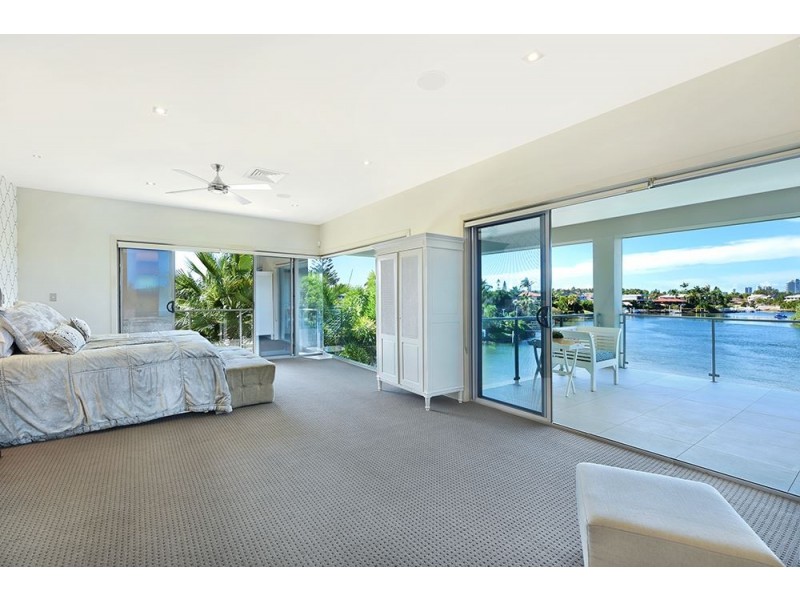 112 Edinburgh Road, Benowa Waters QLD 4217