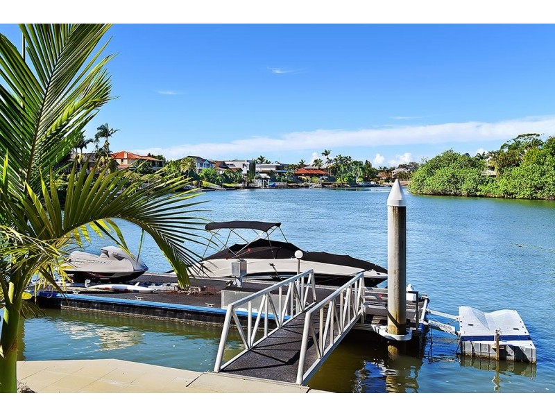 112 Edinburgh Road, Benowa Waters QLD 4217