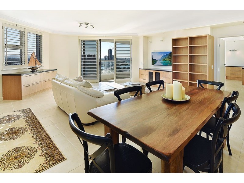 152/12 Commodore Drive, Paradise Waters QLD 4217