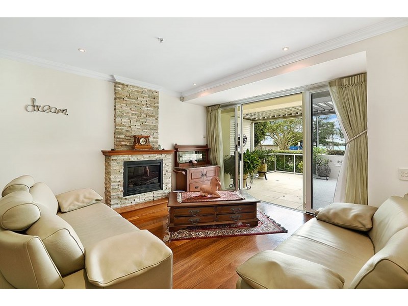 104/212 Marine Parade, Labrador QLD 4215