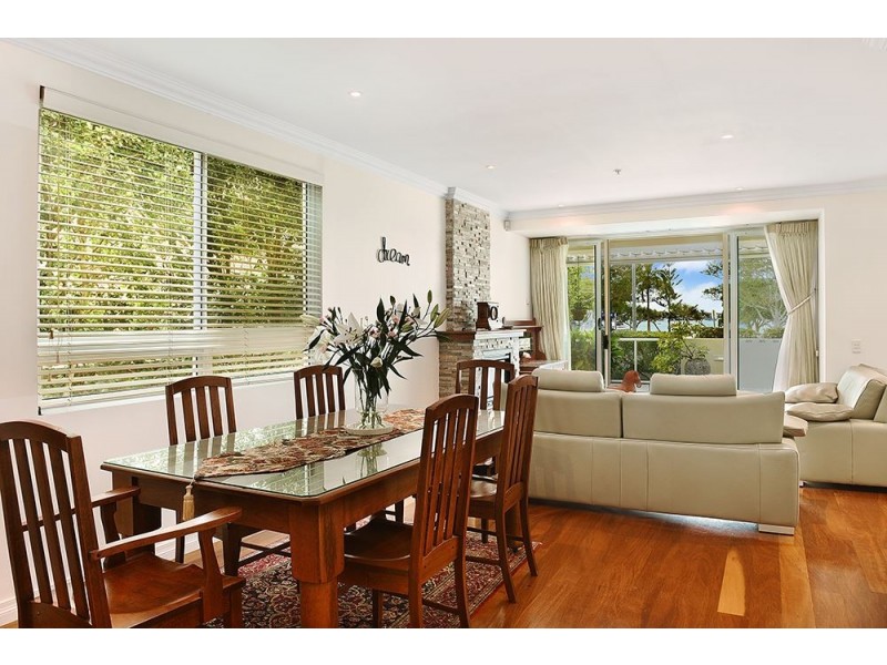 104/212 Marine Parade, Labrador QLD 4215