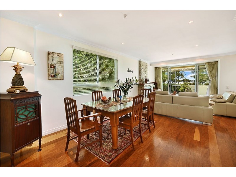 104/212 Marine Parade, Labrador QLD 4215