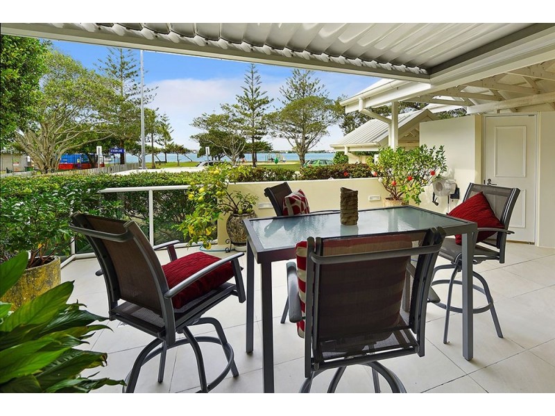 104/212 Marine Parade, Labrador QLD 4215