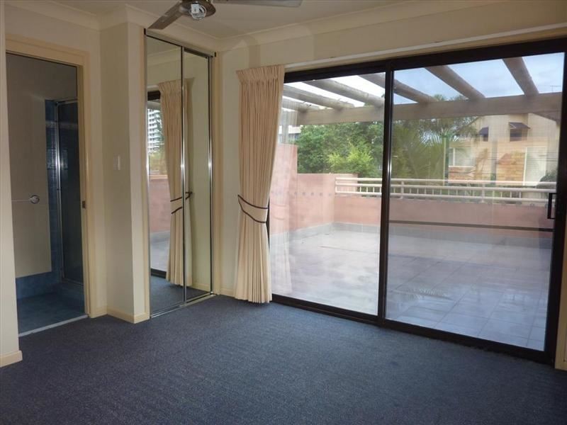 5/175 Surf Parade, Broadbeach QLD 4218