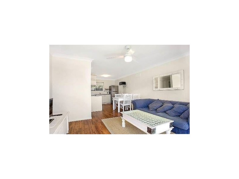 2/26 Cronin Avenue, Main Beach QLD 4217