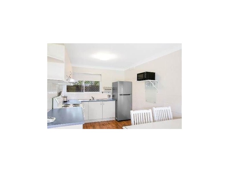 2/26 Cronin Avenue, Main Beach QLD 4217