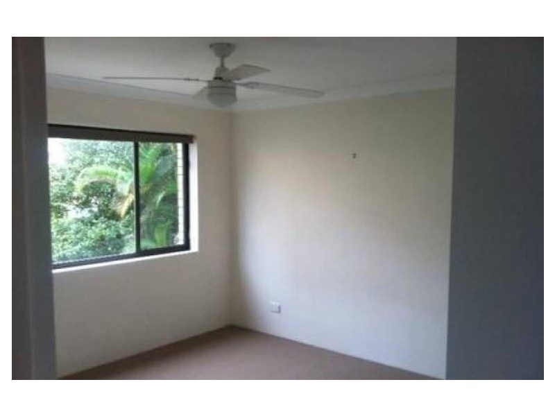 8/206 Surf Parade, Broadbeach QLD 4218