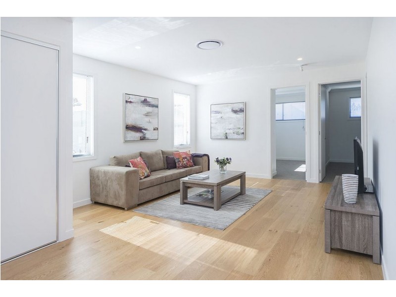 1&2/1063 Lakeview Terrace, Benowa QLD 4217