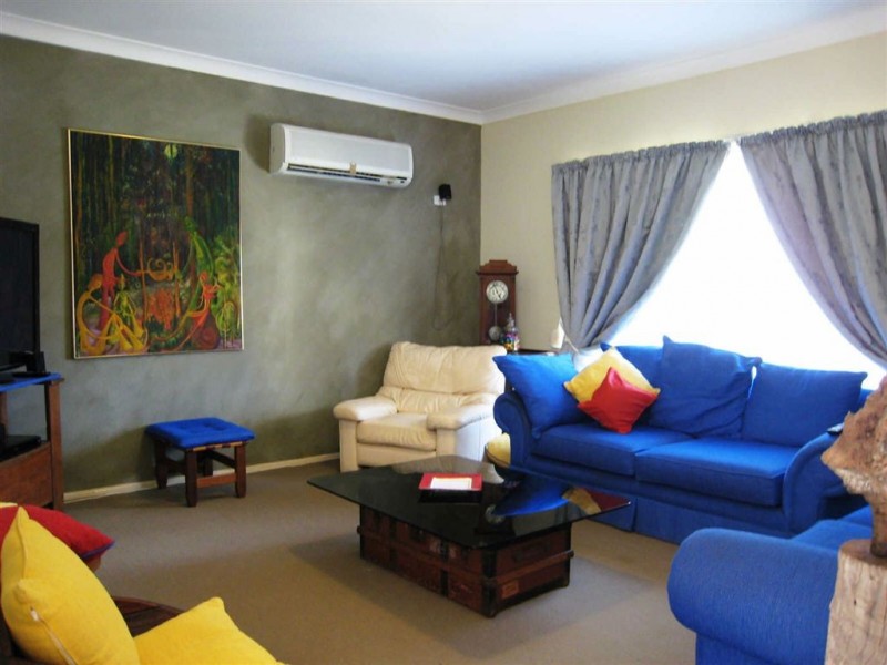 3 Cope Place, Pacific Pines QLD 4211