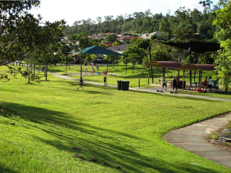 3 Cope Place, Pacific Pines QLD 4211