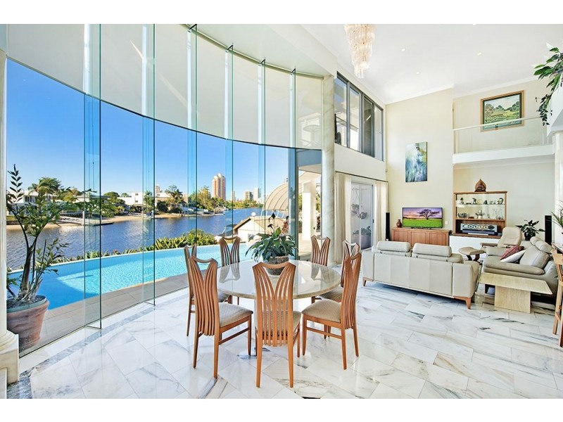 18 Bal Harbour, Broadbeach Waters QLD 4218