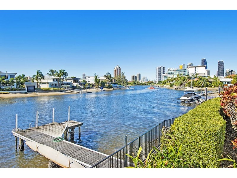 18 Bal Harbour, Broadbeach Waters QLD 4218