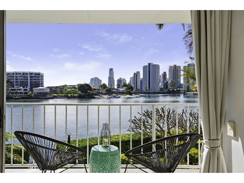 13/30 Watson Esplanade, Surfers Paradise QLD 4217
