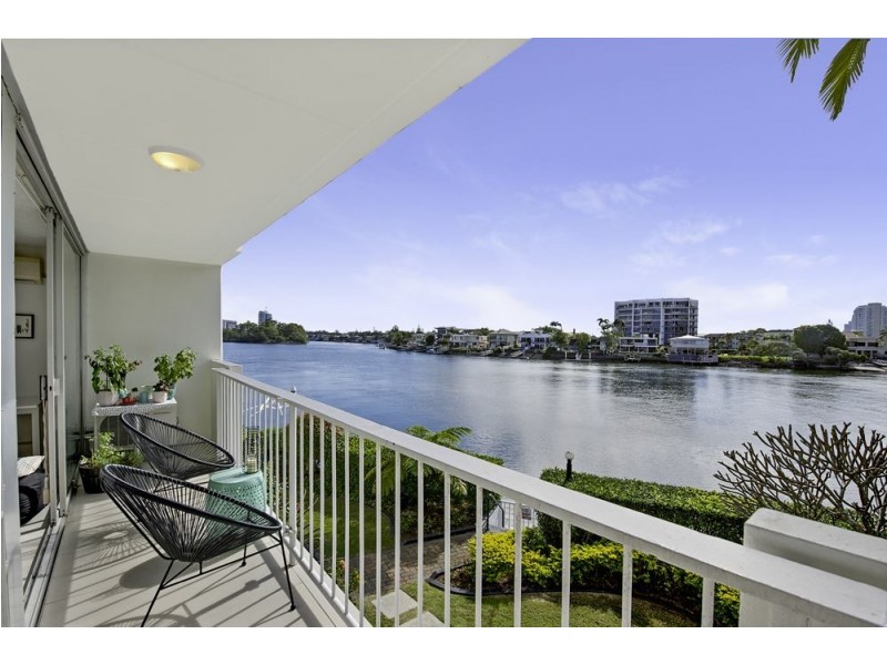 13/30 Watson Esplanade, Surfers Paradise QLD 4217