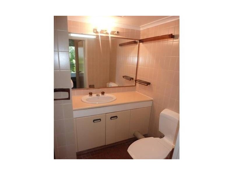 11 19 Aubrey Street, Surfers Paradise QLD 4217