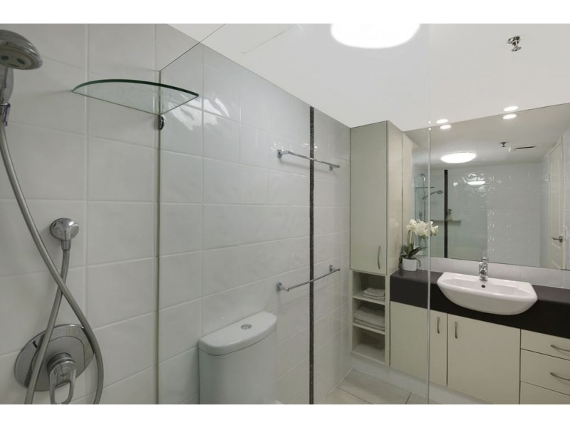 30/3554 Main Beach Parade, Main Beach QLD 4217