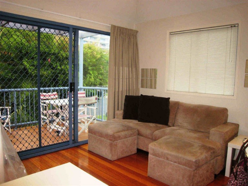 1/22-24 Brighton Street, Biggera Waters QLD 4216