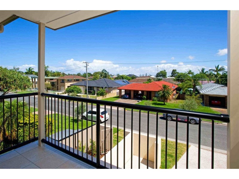 1/21 Donald Avenue, Paradise Point QLD 4216