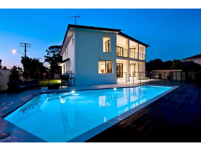 1  Volante Crescent, Mermaid Waters QLD 4218