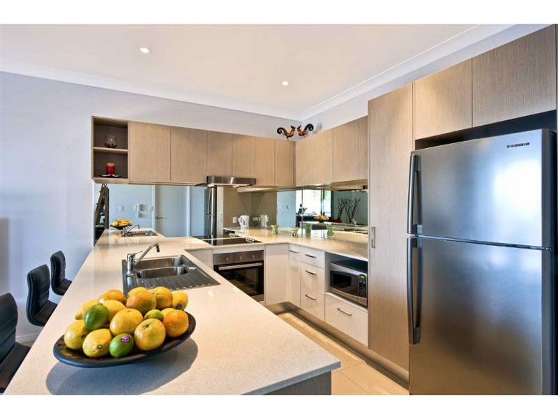 3/432 Pine Ridge Rd, Biggera Waters QLD 4216