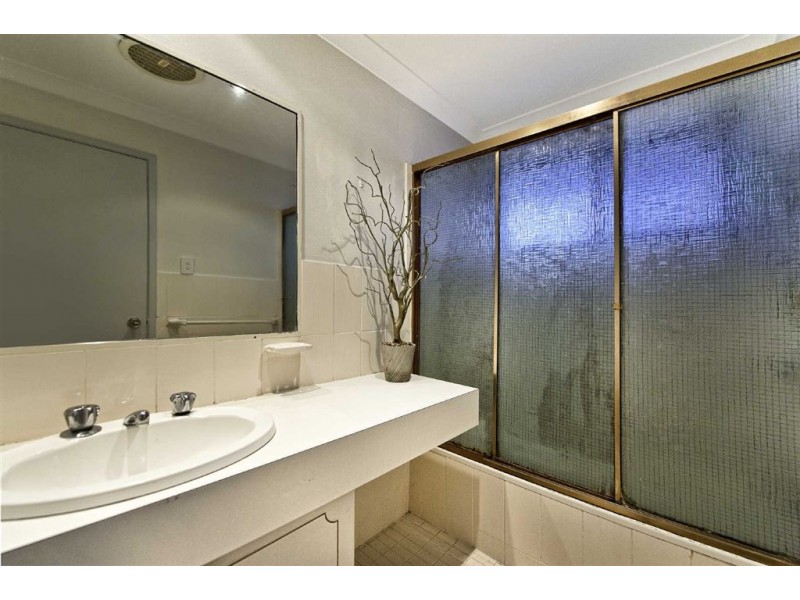 20 Kylie Street, Arundel QLD 4214