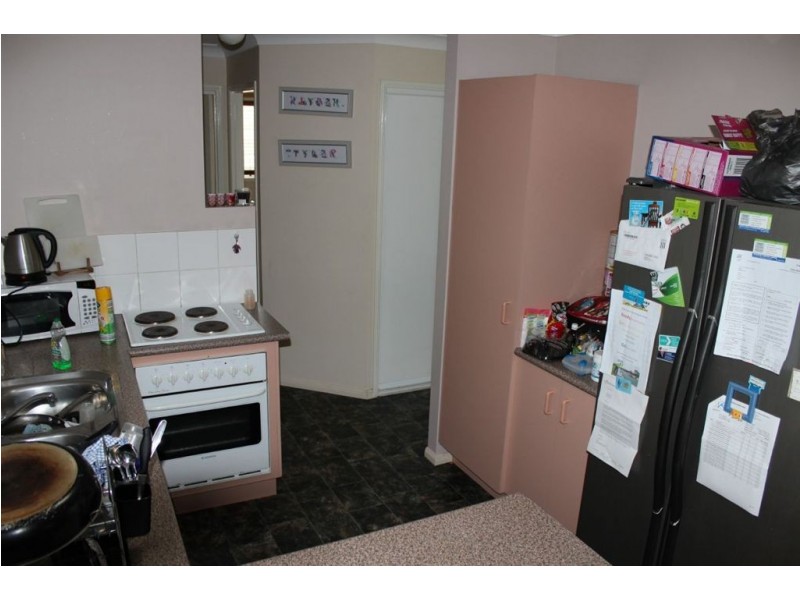 3 Crystal Court, Camira QLD 4300