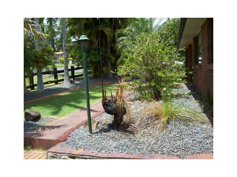 6 Ron Street, Camira QLD 4300