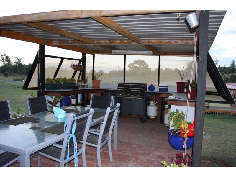 27 Kamala Ct, Cedar Vale QLD 4285