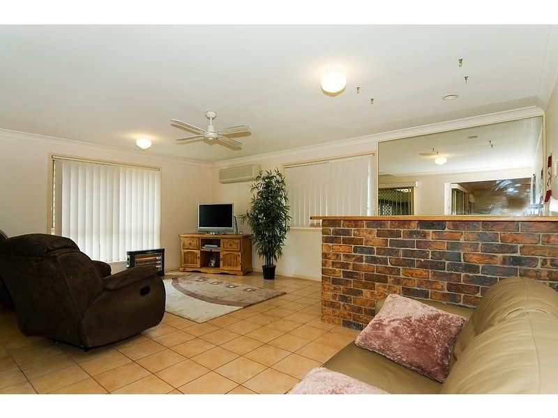 54 Ravenswood Lane, Springfield QLD 4300