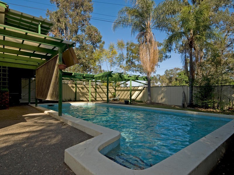 51 Cairns Rd, Camira QLD 4300