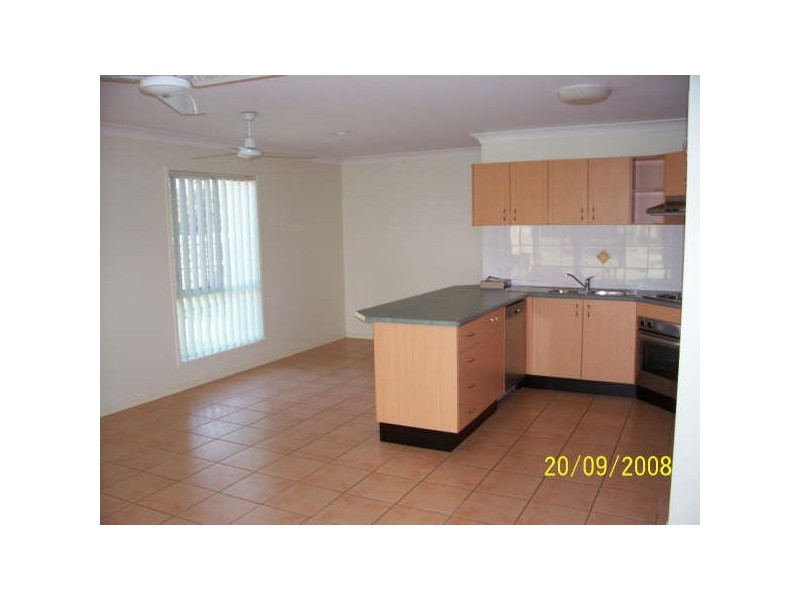 18 Sutherland Cres, Goodna QLD 4300