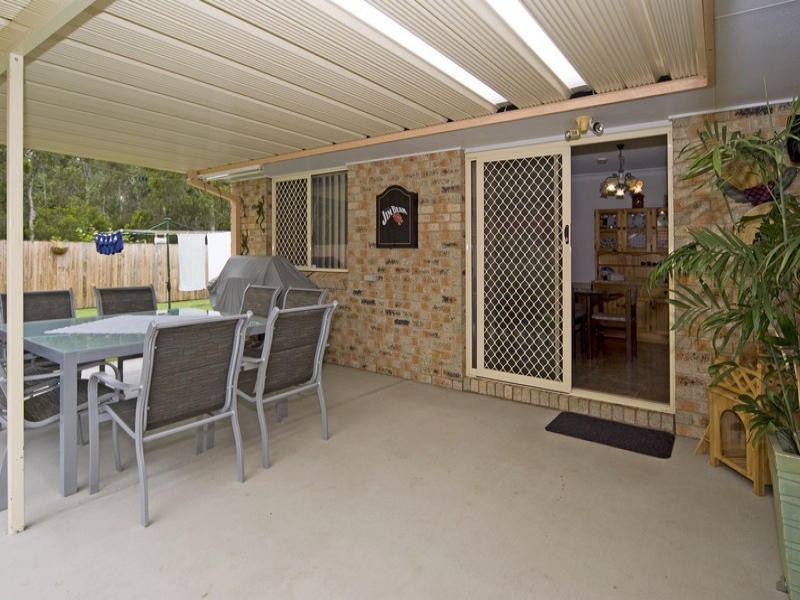 20 Maple Ave, Camira QLD 4300