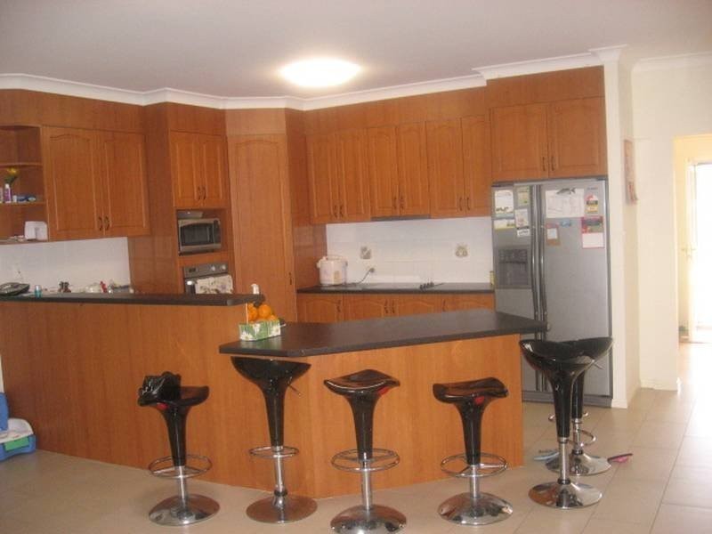 12 Admiral Cr, Springfield Lakes QLD 4300